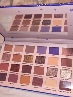 Ciate London "I Am A Woman" Eyeshadow Palette Vol.2 - Purple & Pink